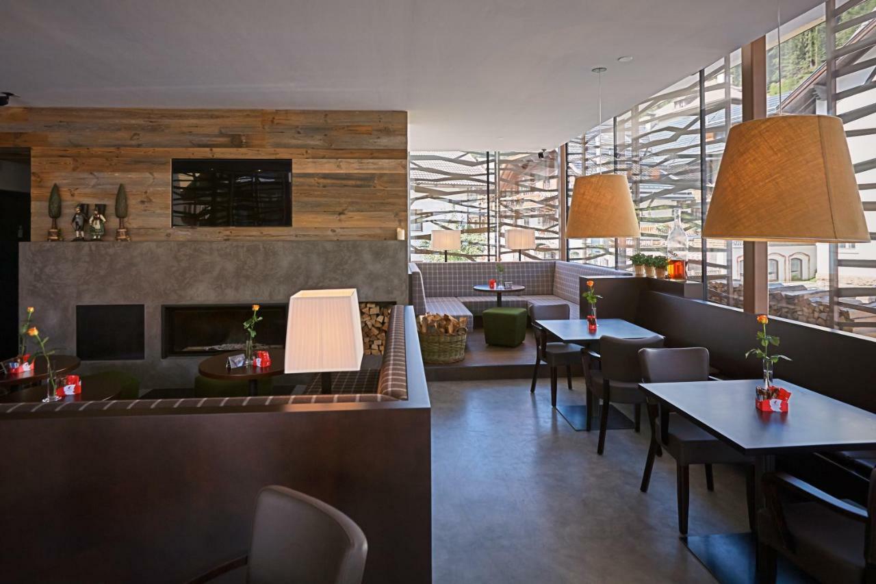 Zur Post Residence Sexten ภายนอก รูปภาพ